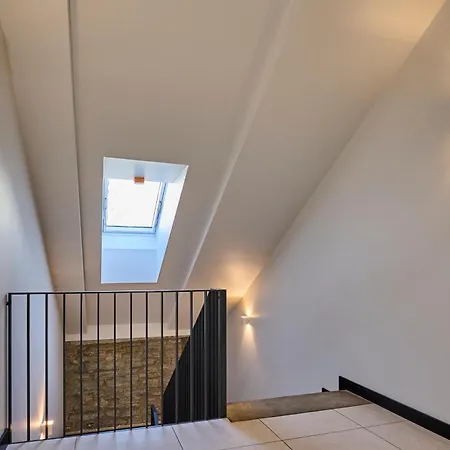 Luxury 2br With Garden, 5mins From Old Town & Апартаменти *