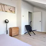 Apartman Luxury 2Br Apartment With Garden, 5Mins From Old Town & Beach