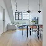 Apartamento Luxury 2-bedroom With Garden In Kalamaja
